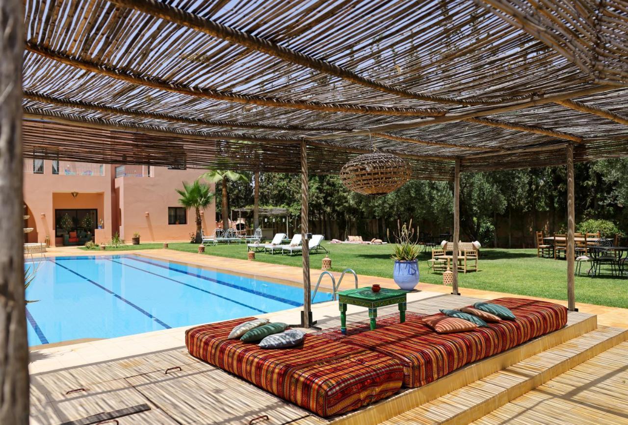 Tiguemine Sarah Hotel Douar Akkara Bagian luar foto