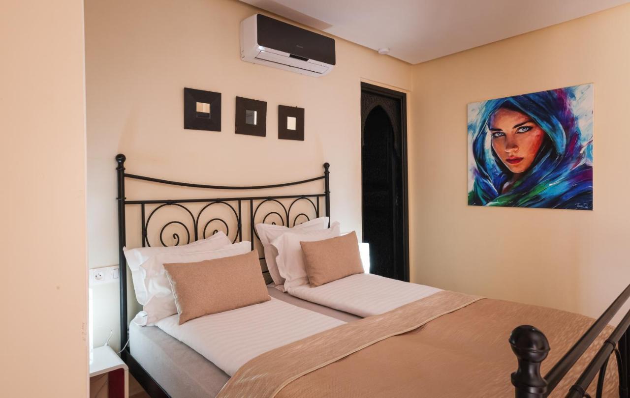 Tiguemine Sarah Hotel Douar Akkara Bagian luar foto